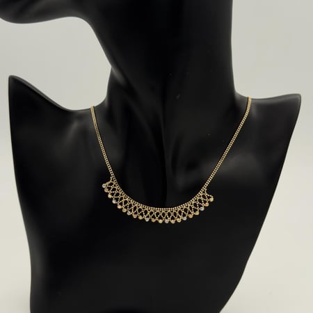 عقد ذهب عيار 18