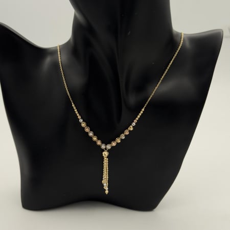 عقد ذهب عيار 18