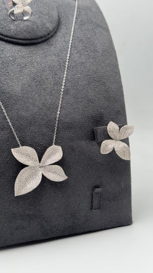 نصف طقم ذهب عيار 18