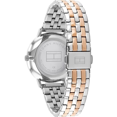 ساعة تومي هيلفيغر