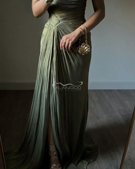 فستان سهرة بلون زيتي