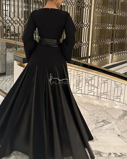 فستان مخمل طويل باكمام