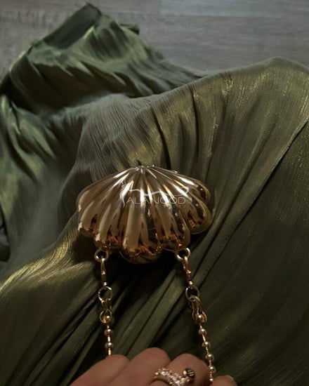 فستان سهرة بلون زيتي