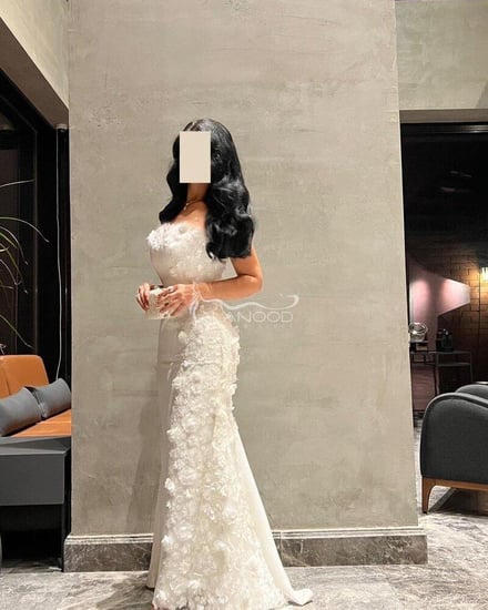 فستان ابيض ناعم