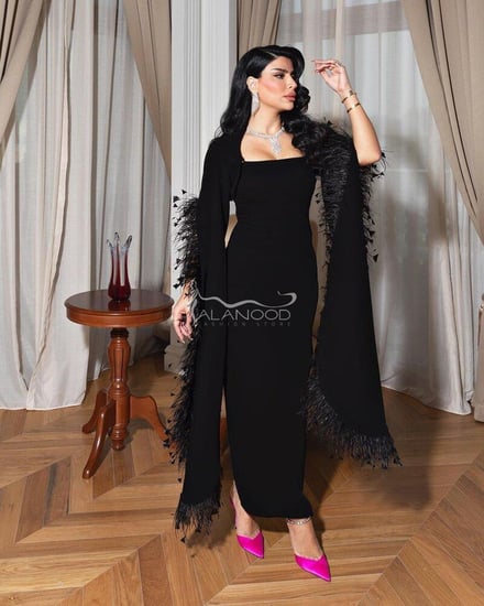فستان اسود ريش جديد