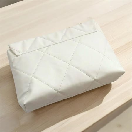 شنطة - حقيبة كتف بسيطة محمولة باليد، بثنين من المشابك والسلاسل، مصممة برباط الماس الخياطة والغطاء القابل للطي