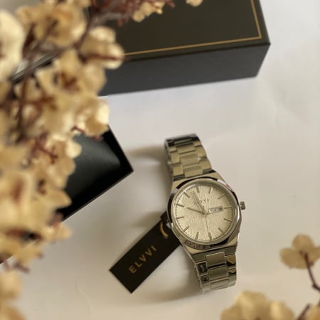 ساعة رجالية ماركة الفي