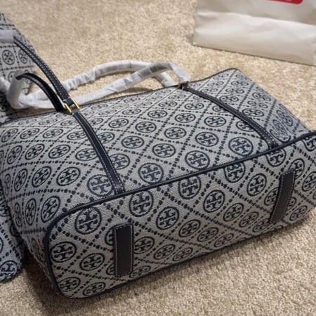 شنطة Tory burch
