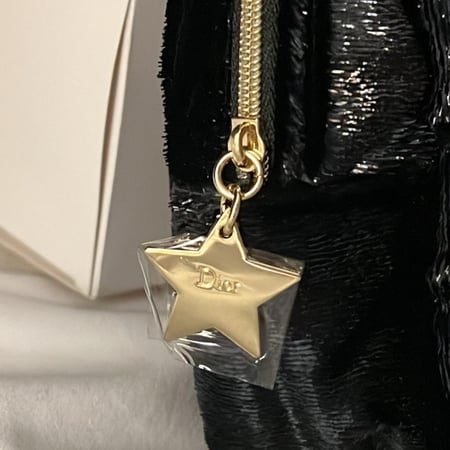 شنطة ديور