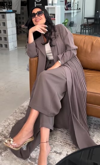 عباية كتف كسرات  مع ياقة - ايف ستايل
