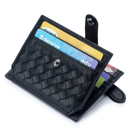 محفظة جلدية فاخرة