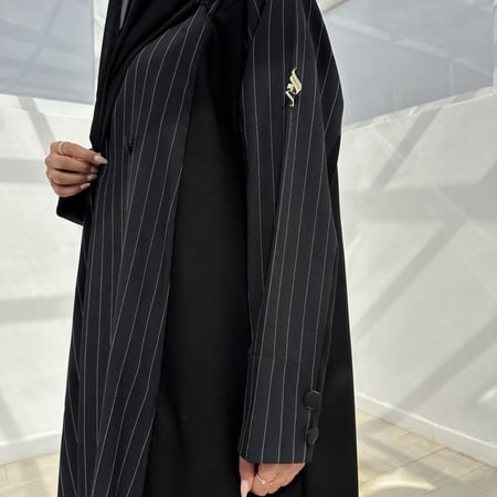 S218 - Black
