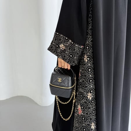 S162 - Black