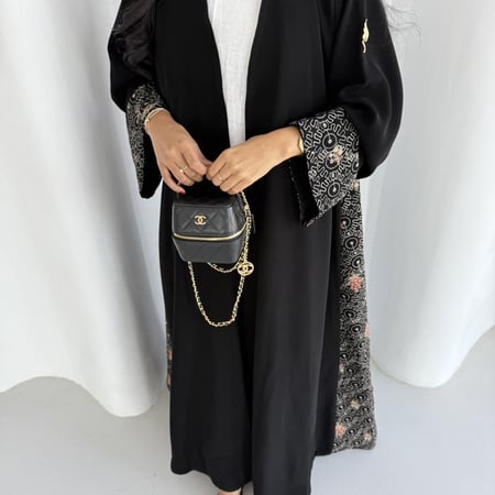 S162 - Black