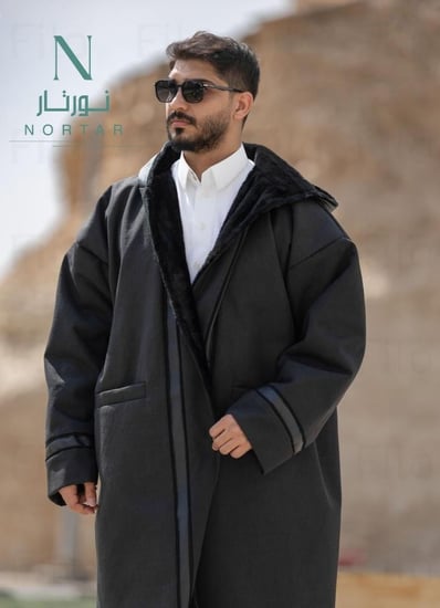 فروه رجالي اسود