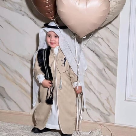 دقلة اطفال بالأسم لون بيج