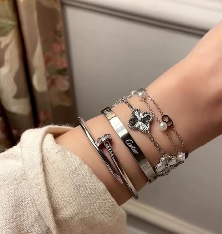 بكج اساور ماركة