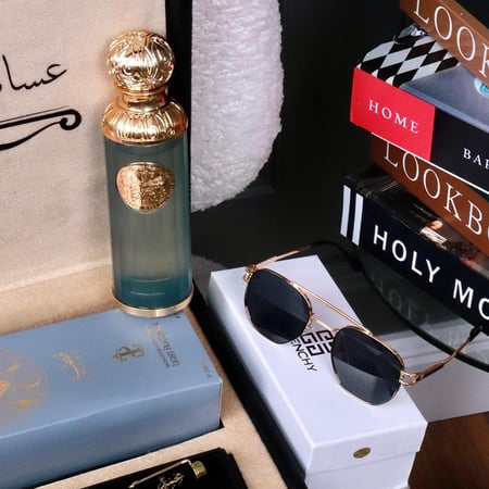 بوكس الفخامة الرجالية مع عطر مميز