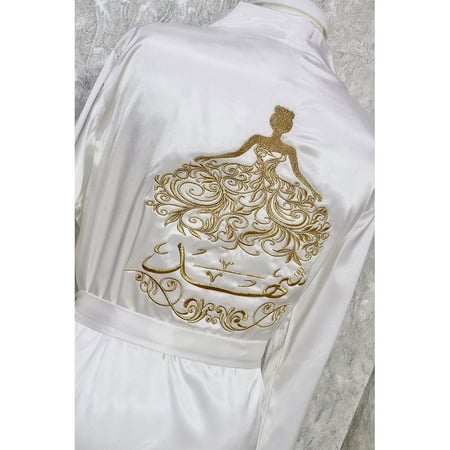 روب عرايس تطريز بالاسم لون ابيض