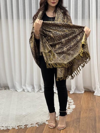 شال كشمير اسود لون ذهبي لمسة تطريز