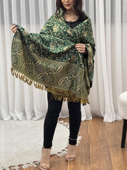 شال كشميري لون اخضر-لمسة تطريز للهدايا