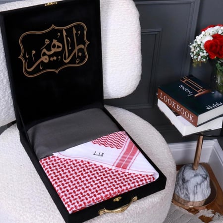 بوكس الفخامه شماغ شتوي فاخر لمسة تطريز