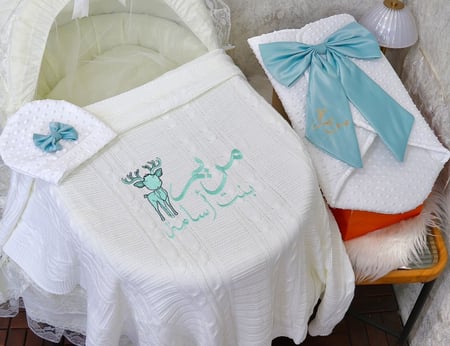 كوفلة اطفال ومدس ختمة مع لمسة تطريز حسب الطلب