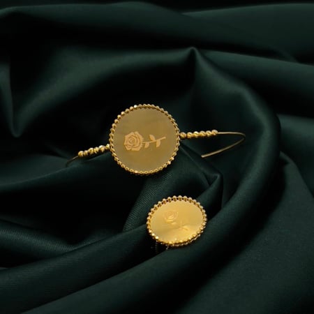 اسوارة ذهب عيار 21 وزن 7.8 جرام