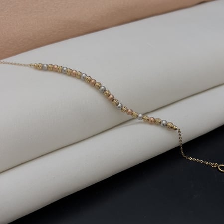 اسوارة ذهب لازوردي عيار 18 وزن 5.28 جرام تصميم كرات بالوان واحجام مختلفة وجميلة