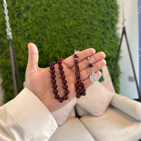 سبحة بكلايت عنابي