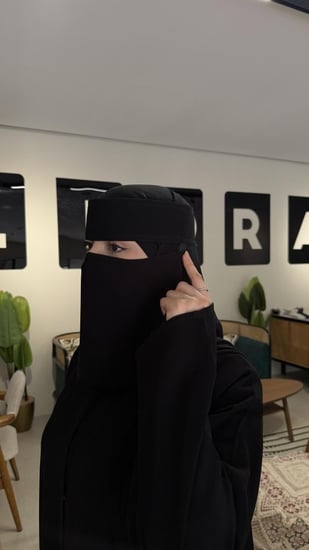 نقاب قصير مطاط واحد مستقيم