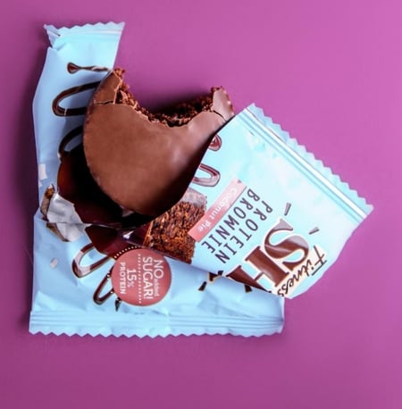 فتنيس شوك براوني جوز الهند