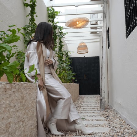 عباية بقماش التفتة