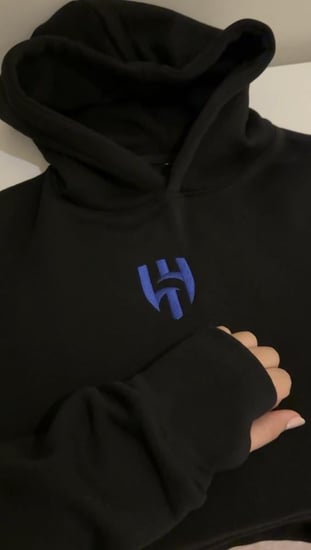 بلوفر مع فتحة الاصباع متوفر لكل الانديه