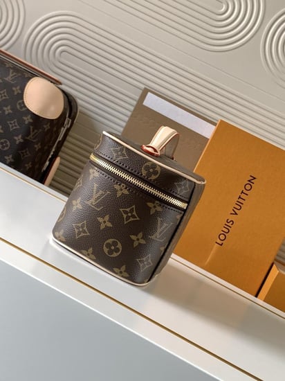 شنطة لويس فيتون