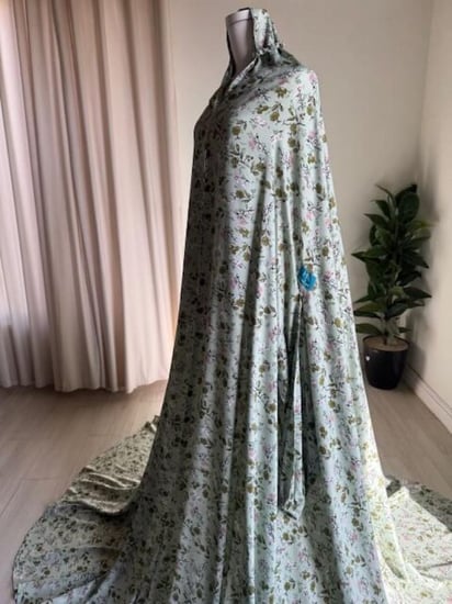 شرشف صلاة كلوش بخنق بأكمام
