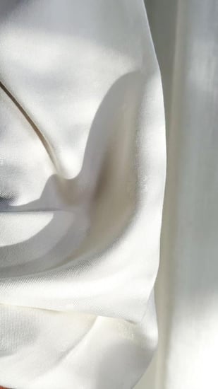 لباس صلاة سحاب بطرحة لون اوف وايت