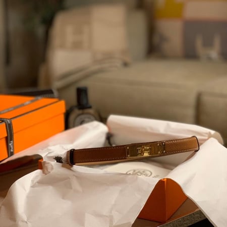 HERMĒS بدون ملحقات