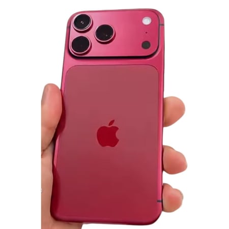 ايفون 17  عودي  - أي تصميم من اختيارك - جديد