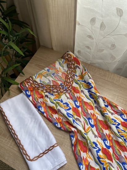 مخور+شيلة حرير هندي مخرم بدون تفصيل