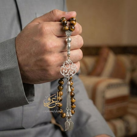 سبحة رجالية مطلية بالفضة مع خرز عين النمر الطبيعي بتصميم فاخر