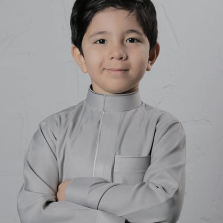 ثوب أطفال سميراميس رمادي مطرز بجودة عالية