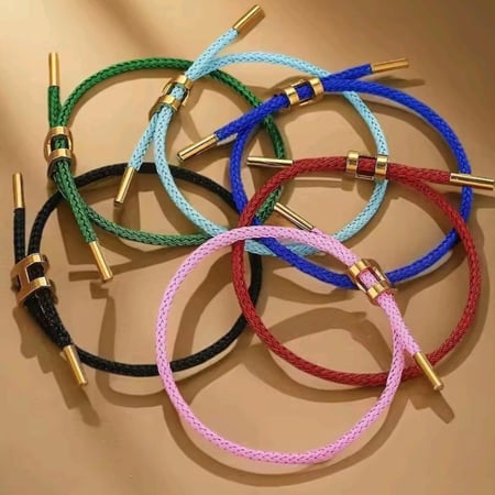 اسوارة H  الجميلة