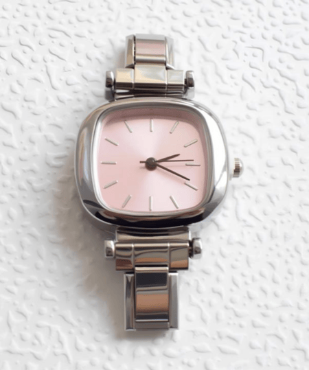 ساعة تشارمزفضي (مينافقط) تتركب مع اسوارة تشارمز