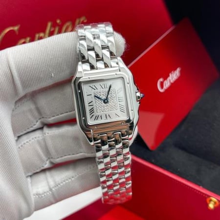 ساعة كارتير بانثري نسائي