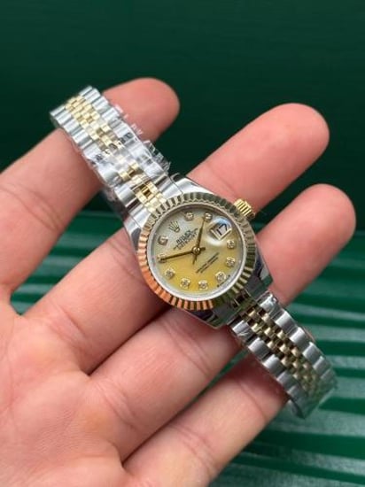 ساعه رولكس تماتيك نسائيه