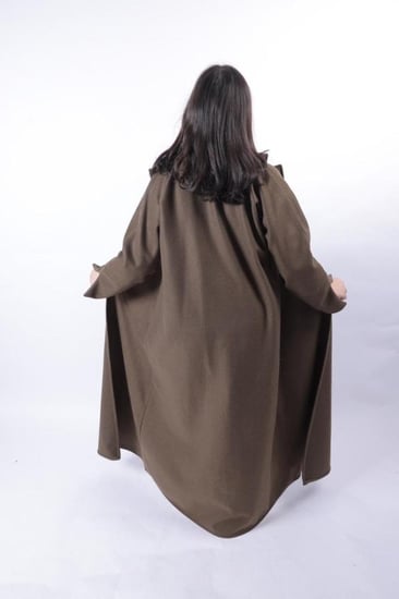 عباية شتوية لون أسود متجر فرح