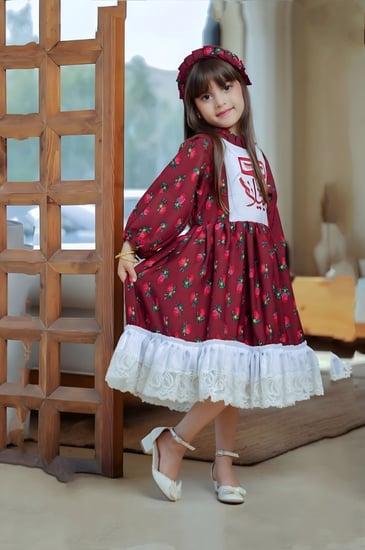 فساتين أطفال بالاسم