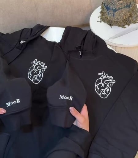 هودي بتصميم رسايل مخفية متجر فرح