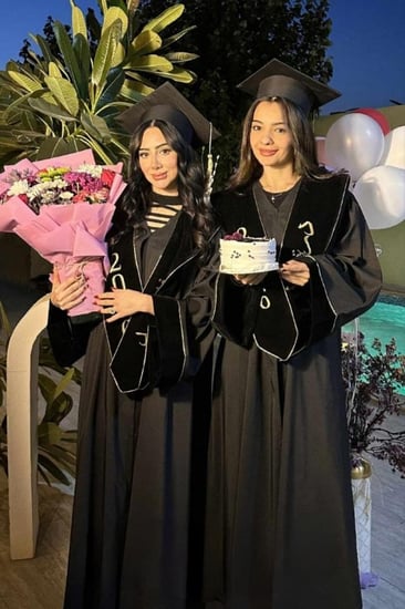 عباية تخرج لون أسود-متجر فرح